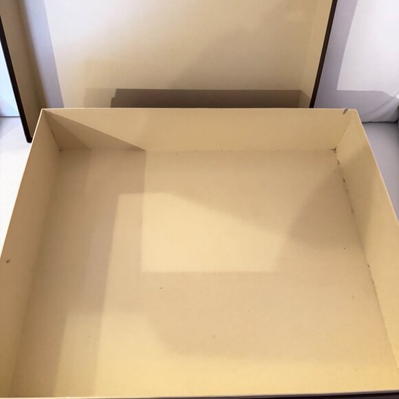Authentic LOUIS VUITTON LV Gift Box extra large - Picture 3 of 5